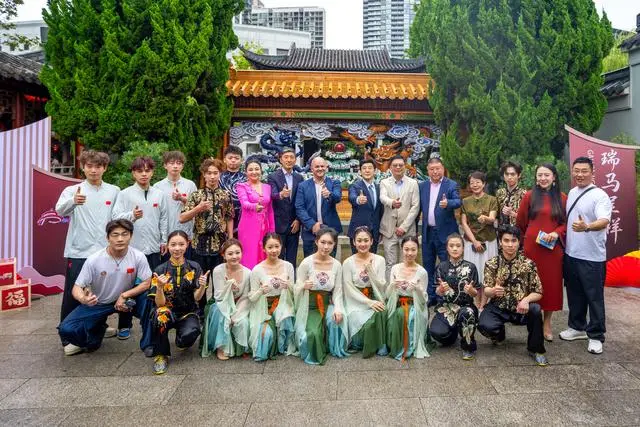 江天长孙无垢_一款开飞船的游戏_