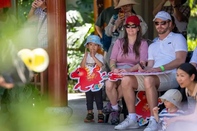 一款开飞船的游戏_江天长孙无垢_