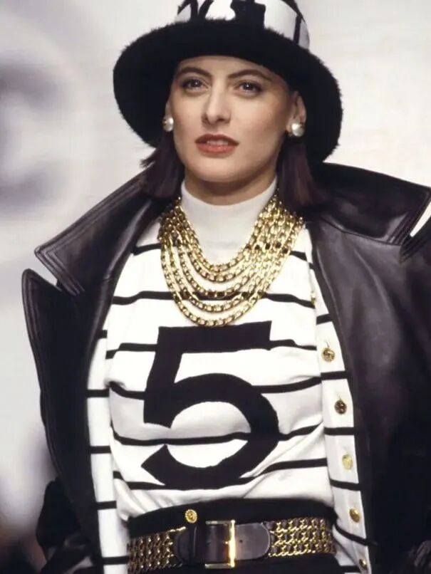 _杨紫是资本圈还是京圈_时尚是个圈英语作文