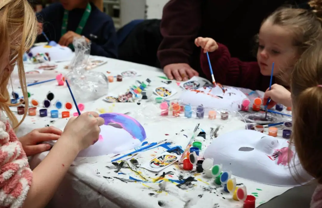 兰卡斯特连续第五年庆春节 舞龙巡游非遗体验共迎马年新春_兰卡斯特连续第五年庆春节 舞龙巡游非遗体验共迎马年新春_