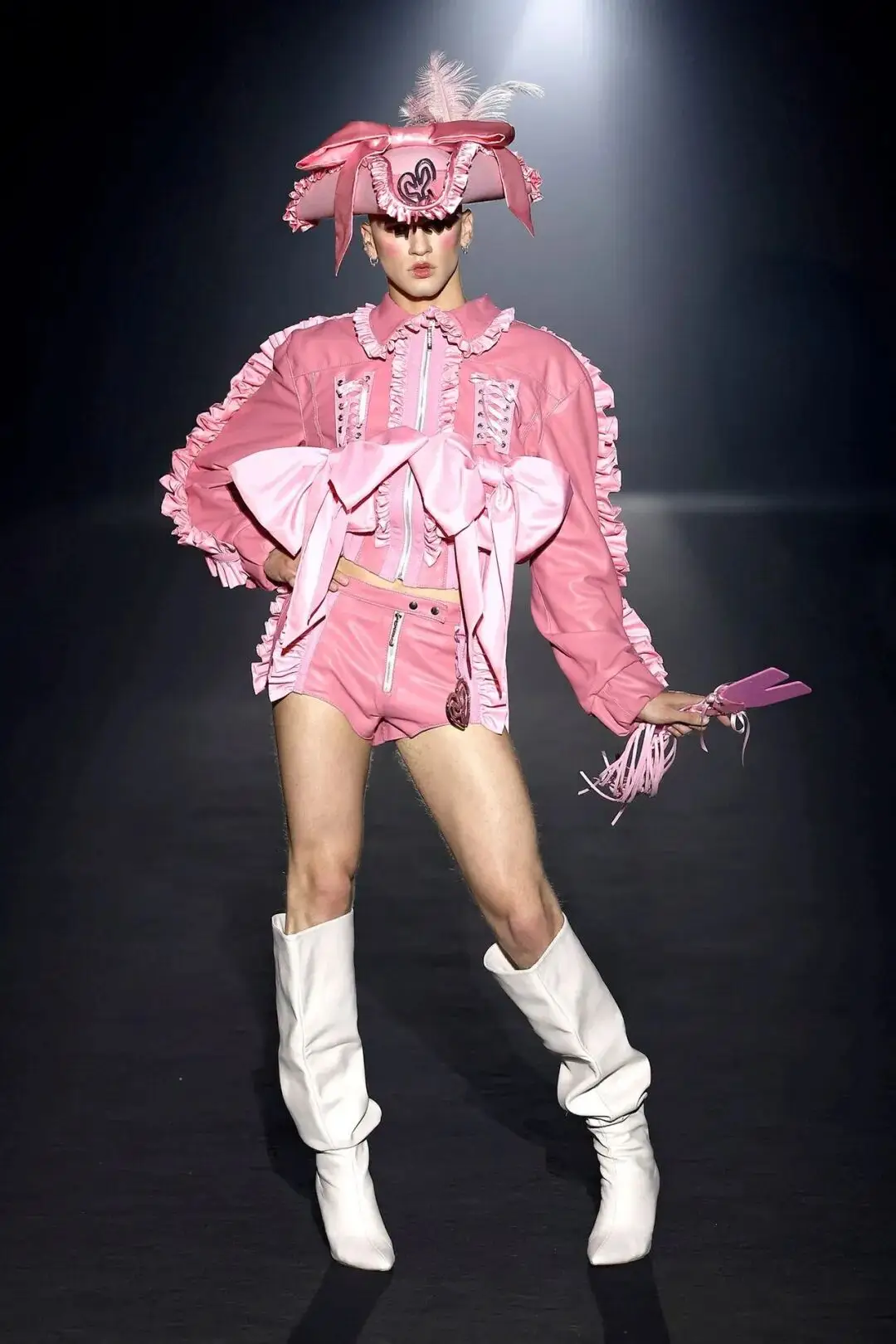 夸张时装周__夸张的时装