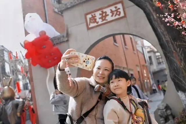 东湖日出__姜太公的小岛攻略