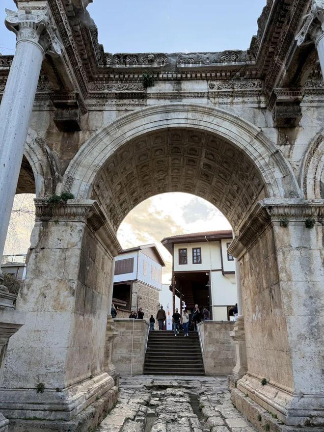 土耳其安塔利亚旅游景点__土耳其安塔利亚酒店