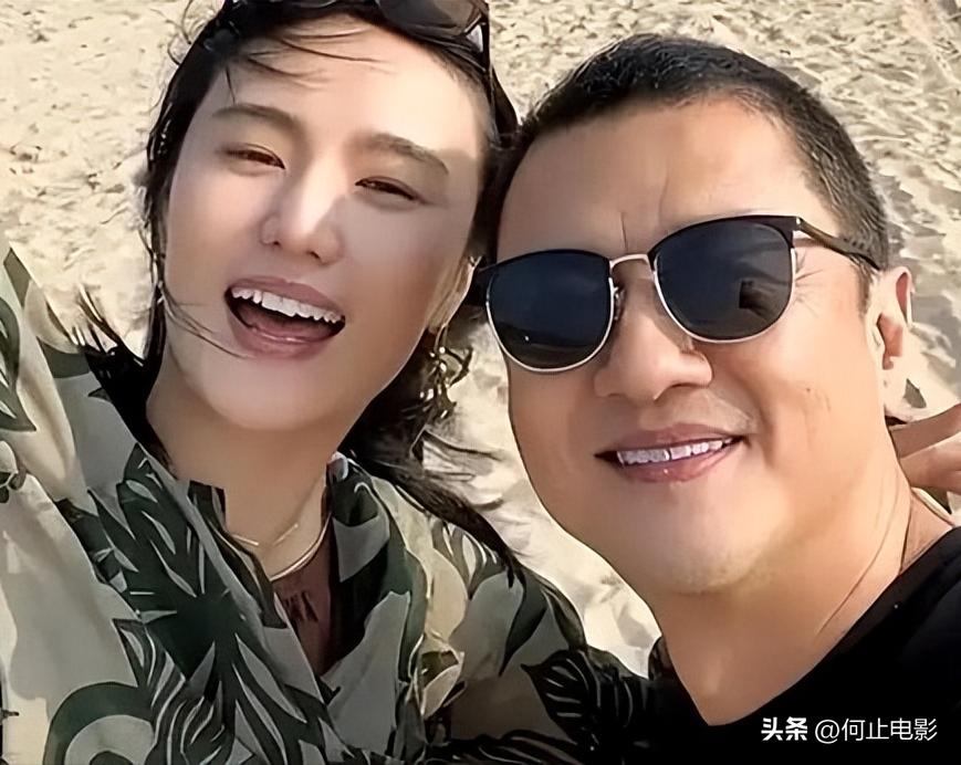 李亚鹏晒李嫣近照__李亚鹏女儿李嫣照片兔唇图片