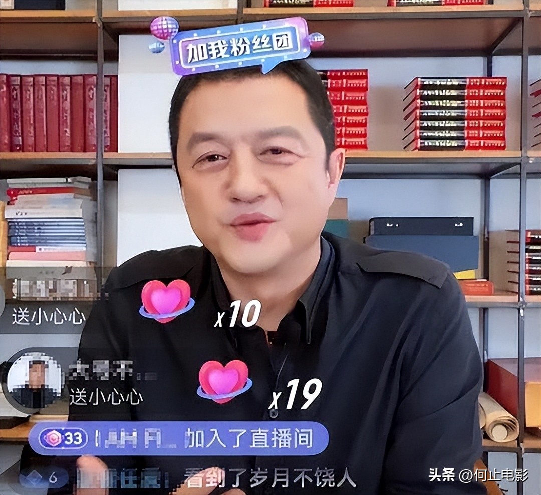 李亚鹏晒李嫣近照_李亚鹏女儿李嫣照片兔唇图片_