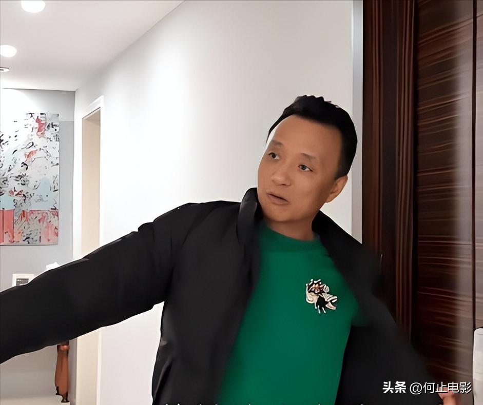 李亚鹏女儿李嫣照片兔唇图片_李亚鹏晒李嫣近照_