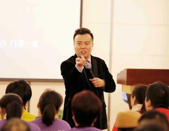 天天向上网红女神是哪期__网红残疾励志达人