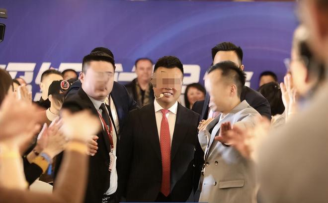 _天天向上网红女神是哪期_网红残疾励志达人