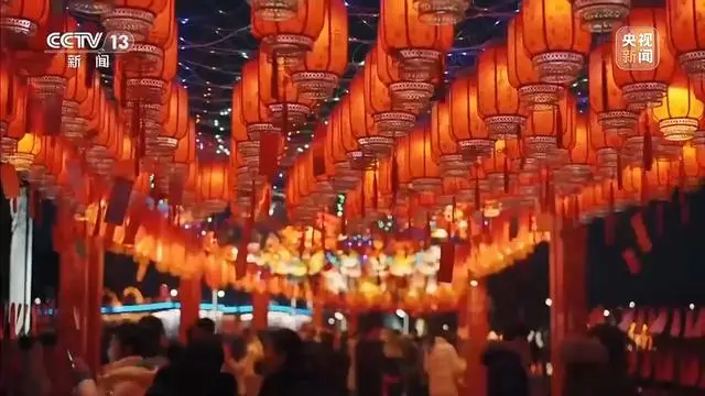 国外过年发朋友圈的说说_老外过年_