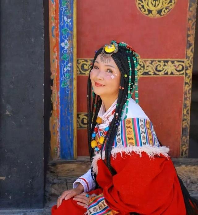 _老阿姨离婚旅游_阿姨离异知乎