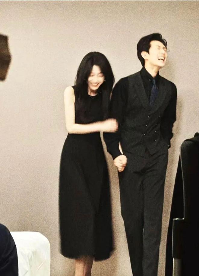 豪门圈著名情侣，拉扯多年，终于修成正果？__豪门圈著名情侣，拉扯多年，终于修成正果？