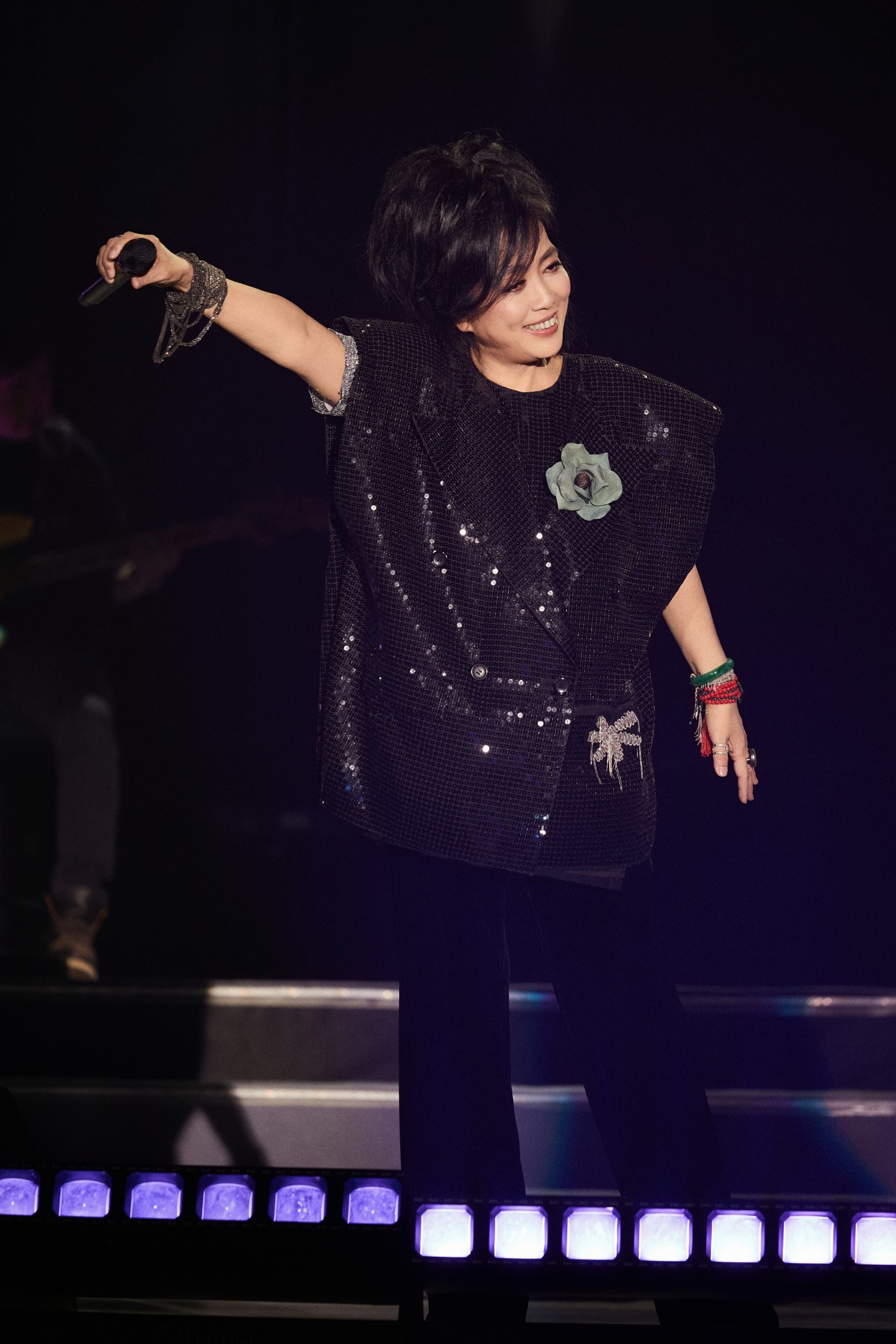 _“风采依旧·在”的齐豫,重新定义了“偶像”_“风采依旧·在”的齐豫,重新定义了“偶像”