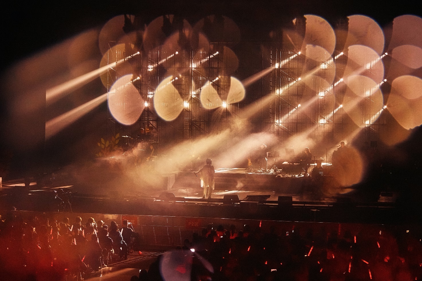 _“风采依旧·在”的齐豫,重新定义了“偶像”_“风采依旧·在”的齐豫,重新定义了“偶像”