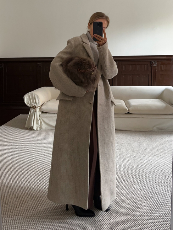 顺从冷空气的召唤，用最素的颜色穿出最特别的味道_顺从冷空气的召唤，用最素的颜色穿出最特别的味道_