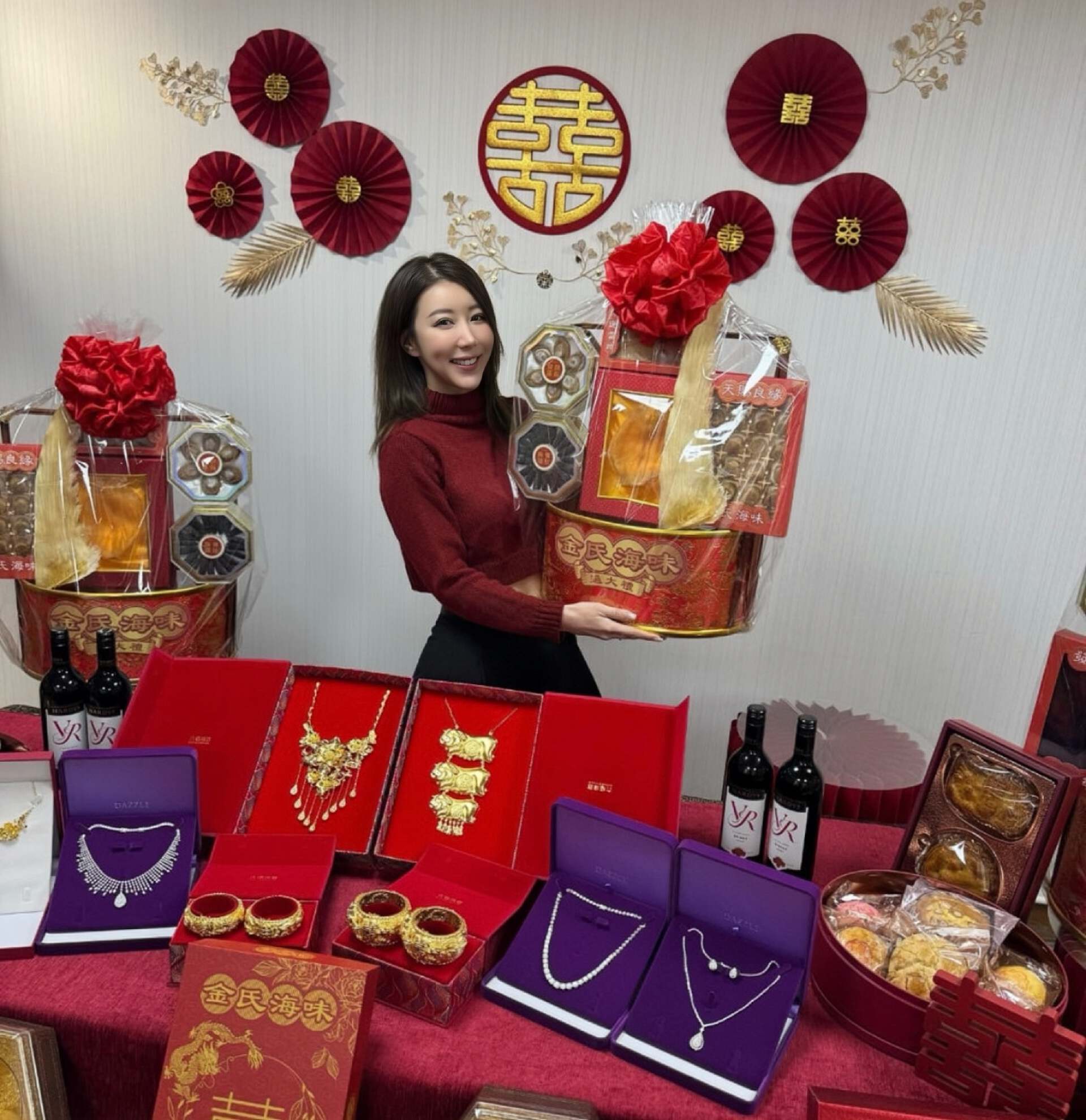 恭喜！香港知名女星即将结婚，举行过大礼仪式，未婚夫身份成谜__恭喜！香港知名女星即将结婚，举行过大礼仪式，未婚夫身份成谜