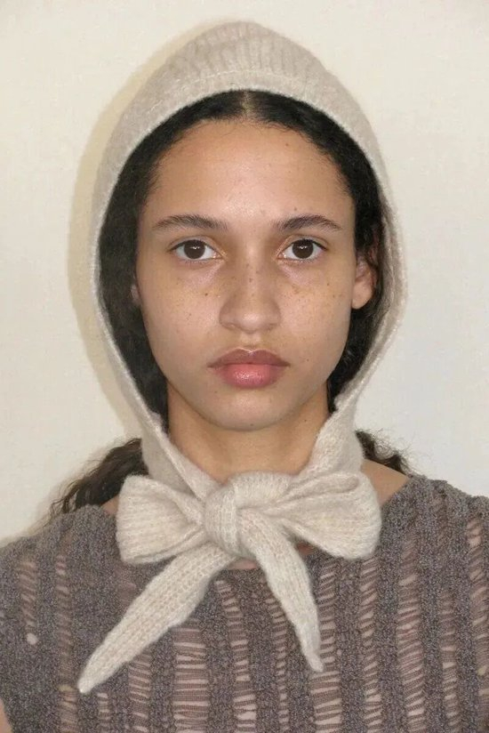 带耳朵的帽子叫什么__帽子明星