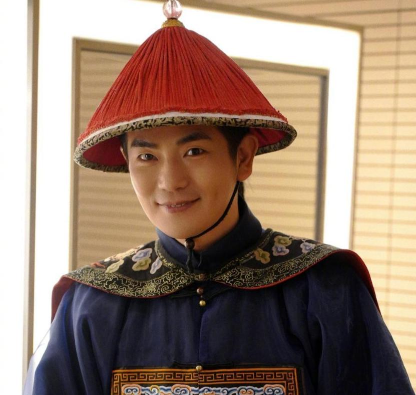 善恶终有报！喊舅舅“爸”，拒认亲爹却帮继父求婚 她的人生太狗血_善恶终有报！喊舅舅“爸”，拒认亲爹却帮继父求婚 她的人生太狗血_