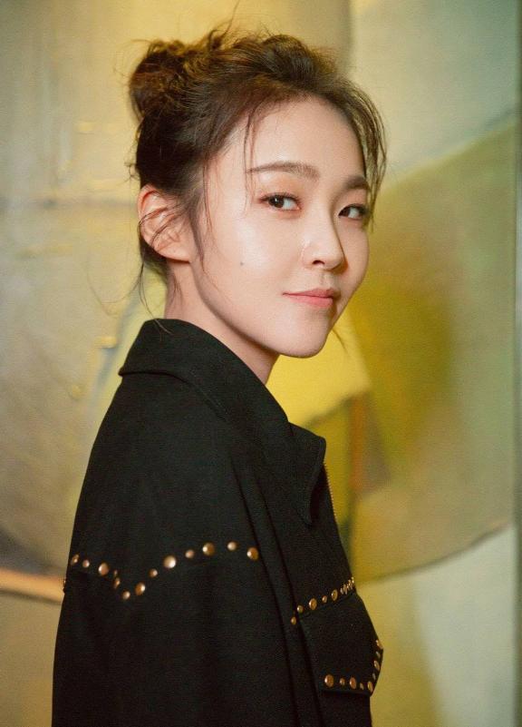 善恶终有报！喊舅舅“爸”，拒认亲爹却帮继父求婚 她的人生太狗血_善恶终有报！喊舅舅“爸”，拒认亲爹却帮继父求婚 她的人生太狗血_