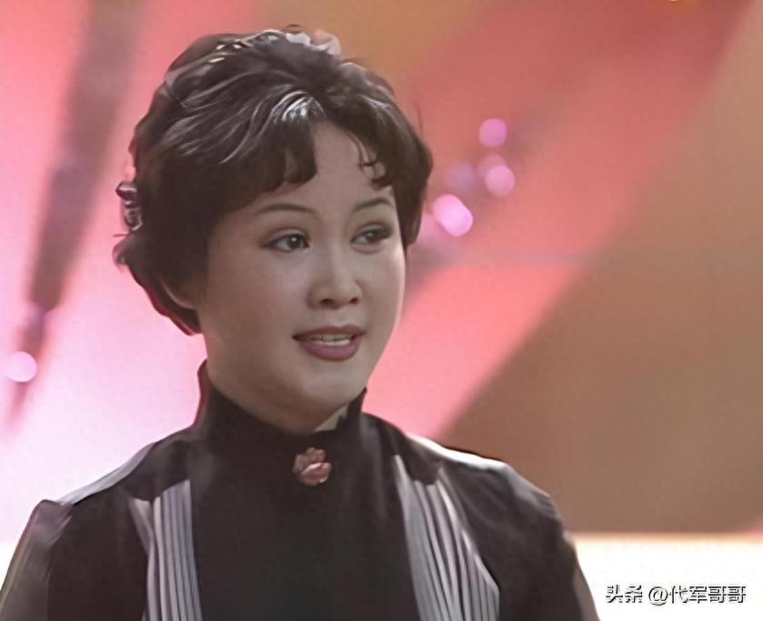 81岁李谷一再次缺席春晚！丈夫去世6年，因病瘦到脱相让人心疼