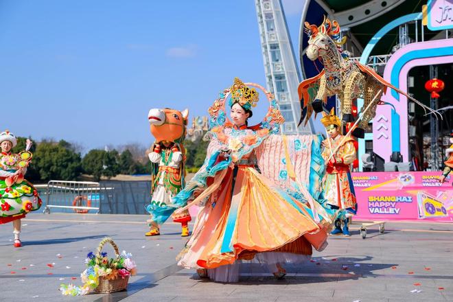 从早到晚不重样！收好这份上海欢乐谷“欢乐中国年”游玩指南