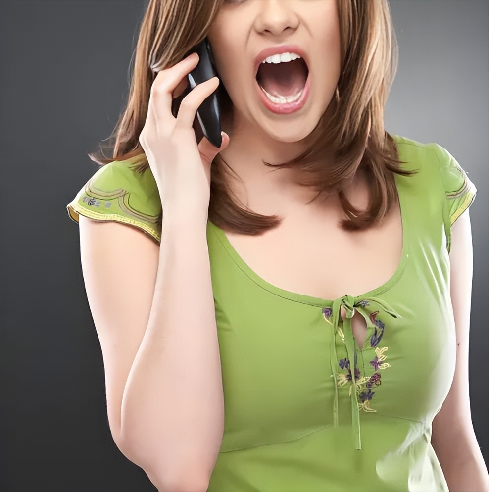 讲一个“白富美”女星被“凤凰男”死缠烂打,婚后“各玩各”的瓜__讲一个“白富美”女星被“凤凰男”死缠烂打,婚后“各玩各”的瓜