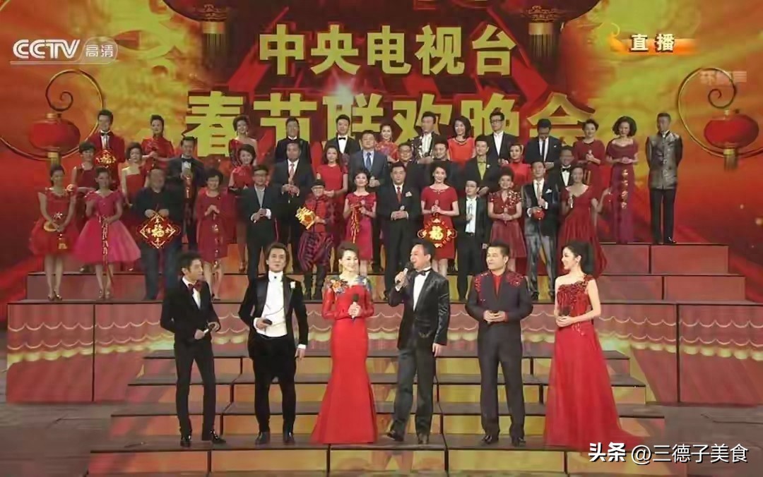 时隔三十年再演机器人，但蔡明的出现，还是没改变春晚的一如既往