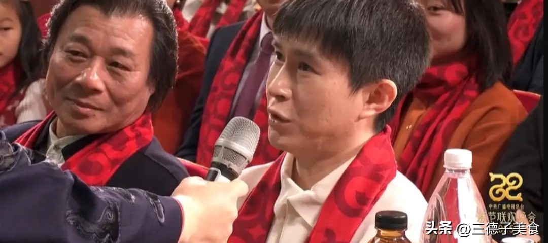 蔡明第一年上春晚__春晚和蔡明搭档的是谁