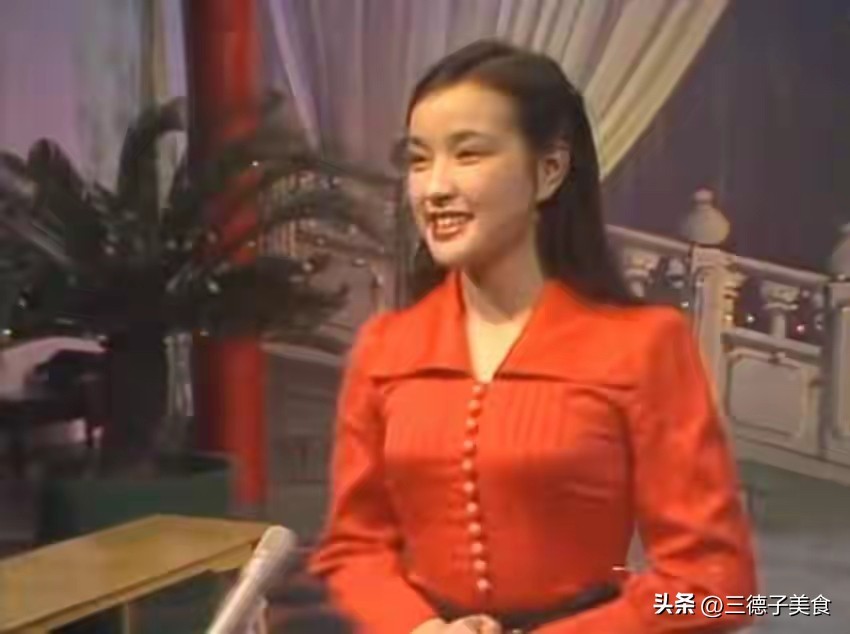 _春晚和蔡明搭档的是谁_蔡明第一年上春晚