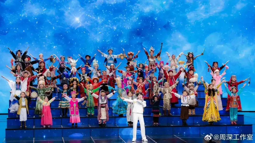 郭富城春晚动起来__郭采洁春晚耳环