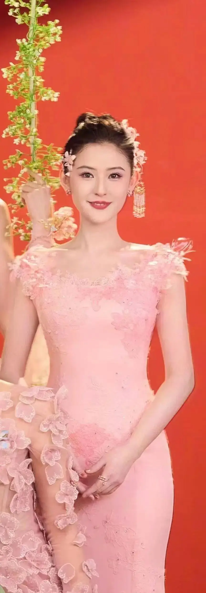 _郭采洁春晚耳环_郭富城春晚动起来