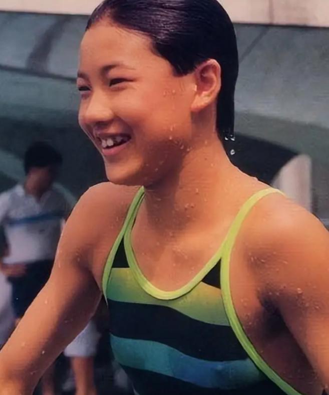 _恩爱24年敌不过现实，48岁伏明霞和74岁梁锦松的年龄差终究是道坎_恩爱24年敌不过现实，48岁伏明霞和74岁梁锦松的年龄差终究是道坎