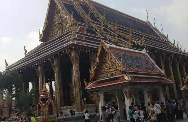 泰国为什么适合旅游_喜欢去泰国旅游的原因_