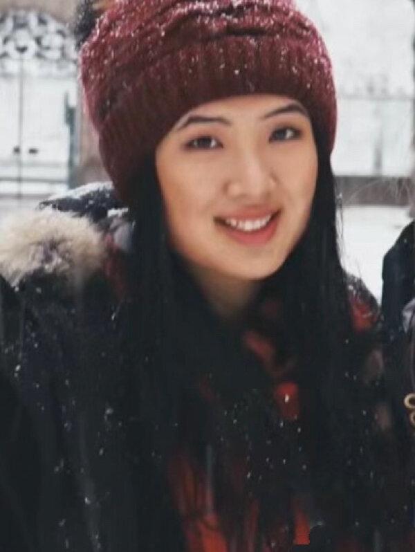 安娜娜吖__安娜sui