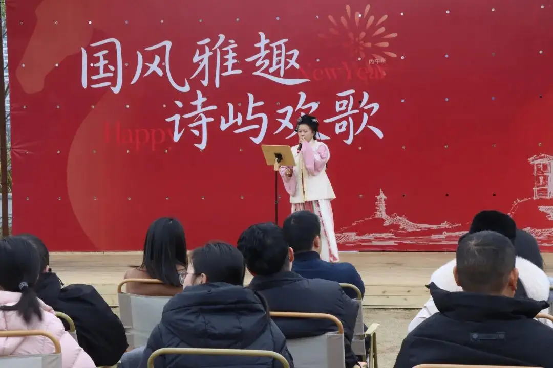 今天，鹿城这里都是人…