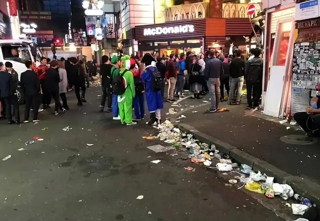 _区别对待！赴日游客骤减后，才发现中国人在日本背了这么多锅！_区别对待！赴日游客骤减后，才发现中国人在日本背了这么多锅！