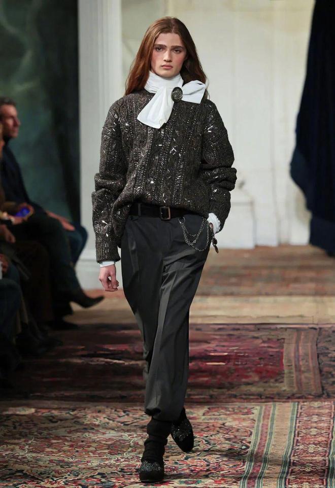 春夏纽约时装周_2021纽约春夏时装秀_