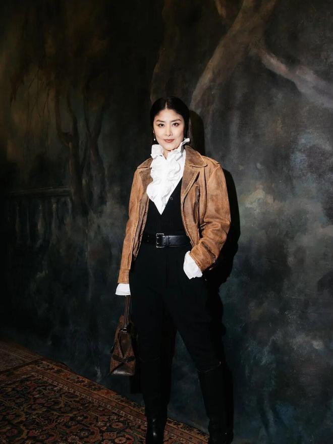 春夏纽约时装周_2021纽约春夏时装秀_