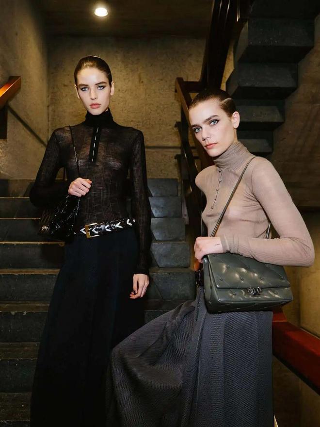 春夏纽约时装周_2021纽约春夏时装秀_