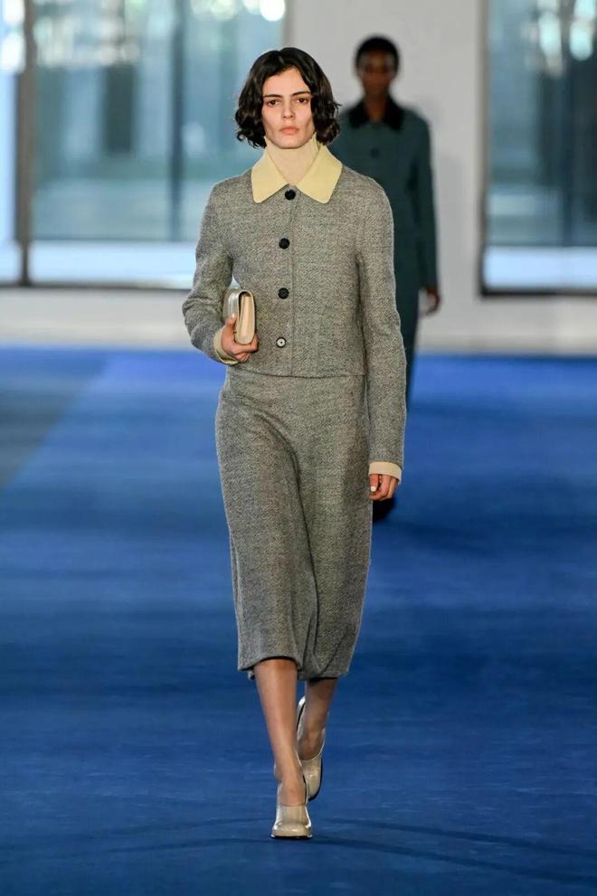 2021纽约春夏时装秀__春夏纽约时装周