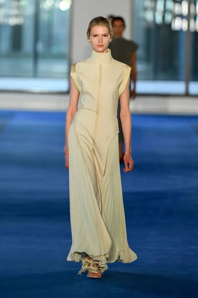 2021纽约春夏时装秀__春夏纽约时装周