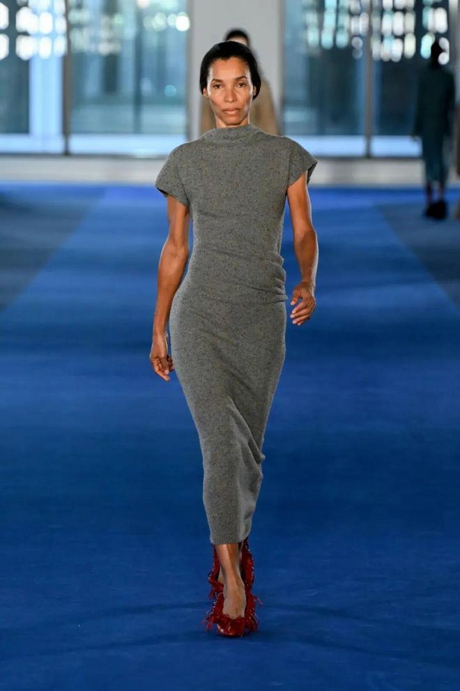 春夏纽约时装周__2021纽约春夏时装秀