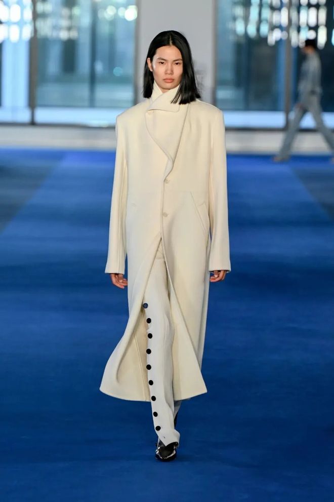 _2021纽约春夏时装秀_春夏纽约时装周