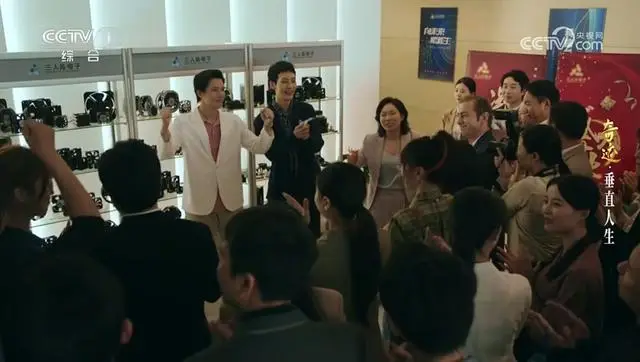 过年要不要给爸妈红包_过年送什么礼物给爸妈_