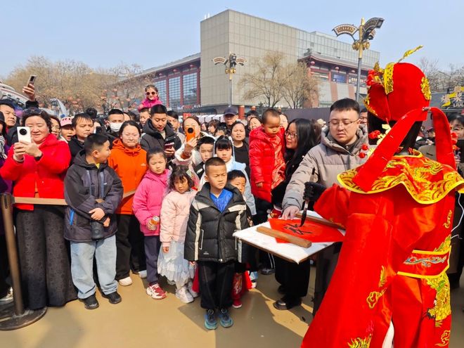 科技赋能新时代__新科技新春节作文