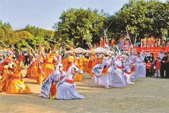 深圳各大景区迎来家庭出游潮