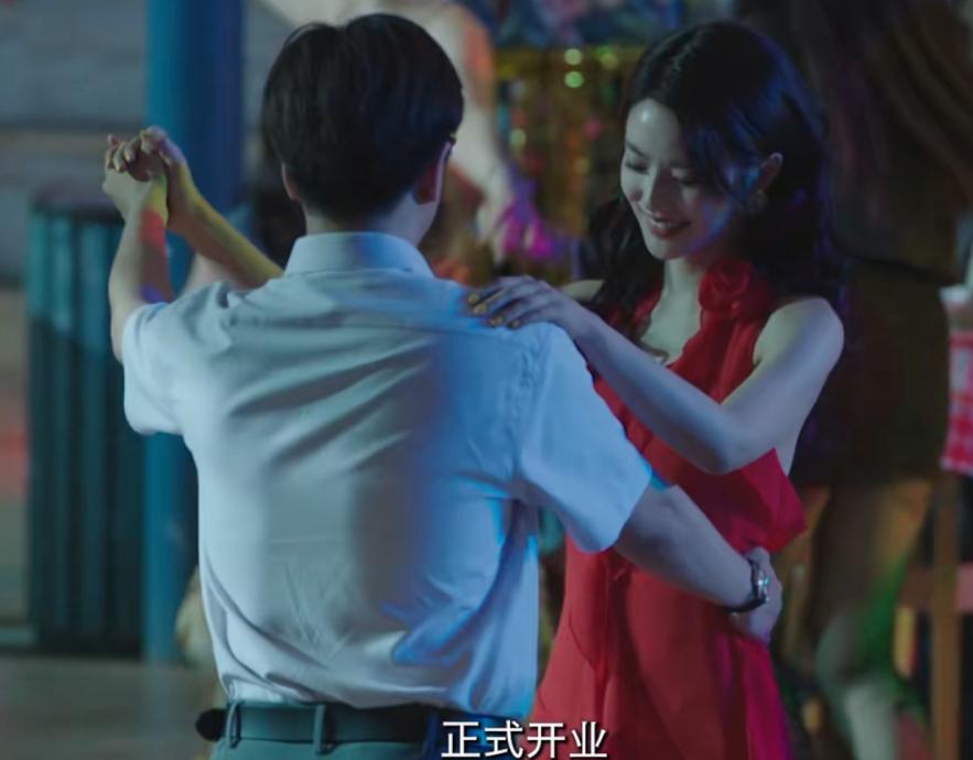 今天开播！CCTV8又一部年代青春剧来袭！配角不错，又有大剧看了_今天开播！CCTV8又一部年代青春剧来袭！配角不错，又有大剧看了_