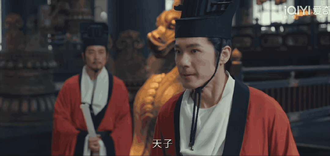 _一边捧上天一边骂退圈，这位新晋顶流到底冤不冤_一边捧上天一边骂退圈，这位新晋顶流到底冤不冤