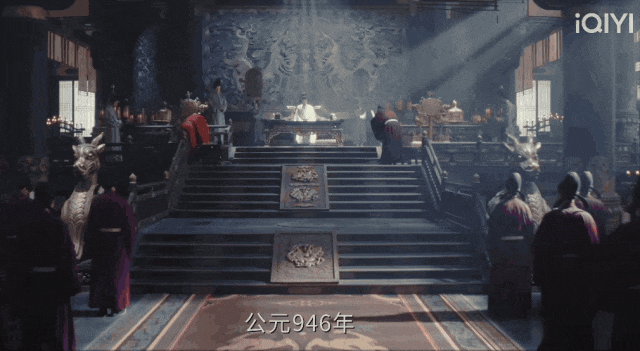 _一边捧上天一边骂退圈，这位新晋顶流到底冤不冤_一边捧上天一边骂退圈，这位新晋顶流到底冤不冤