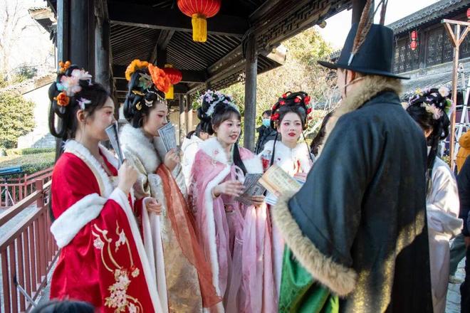 _古城有什么活动_春节游古城