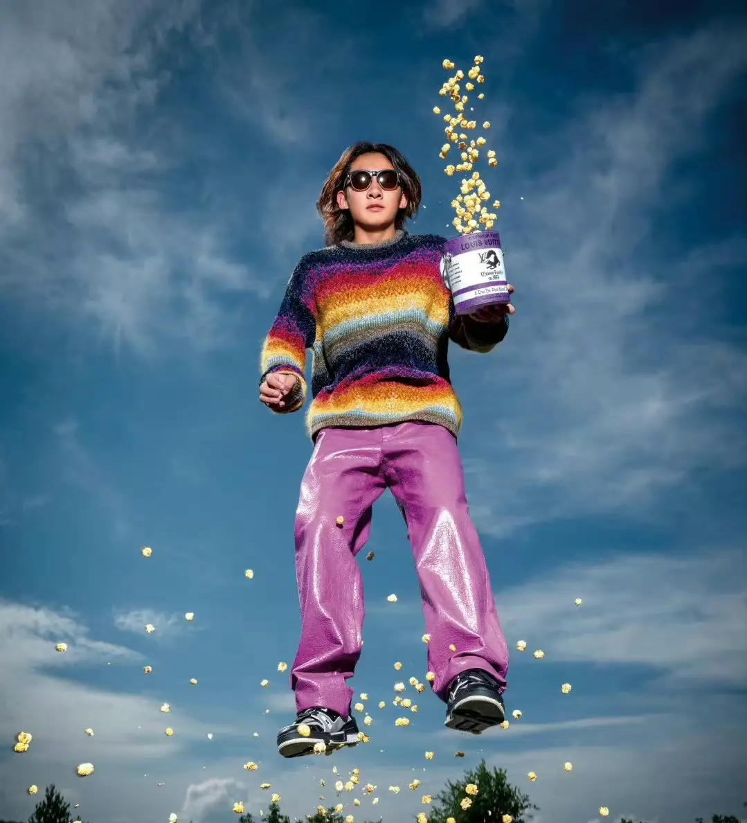 太秀了,为露出卡地亚名贵手表和戒指,苏翊鸣手忙脚乱,这代言人可太合格了_太秀了,为露出卡地亚名贵手表和戒指,苏翊鸣手忙脚乱,这代言人可太合格了_